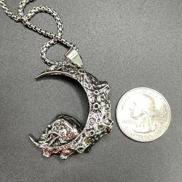 Large Crescent Moon and Skulls Gothic Necklace / Pendant (#1341) - Picture 6 of 11